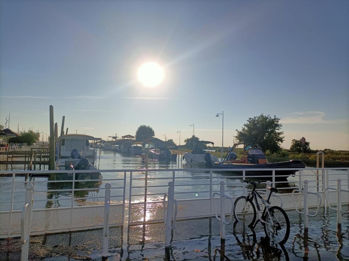 Suite Privative De 28M2 Climatisee, Proche Plage Et Commerces Audenge Buitenkant foto